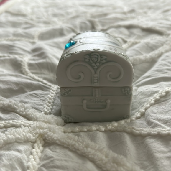 Precious Moments jewelry box - Picture 3 of 6